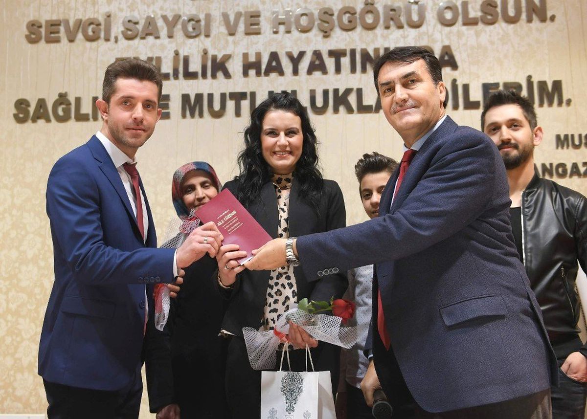 Nikah Dairesi\'nde 14 Şubat Yoğunluğu