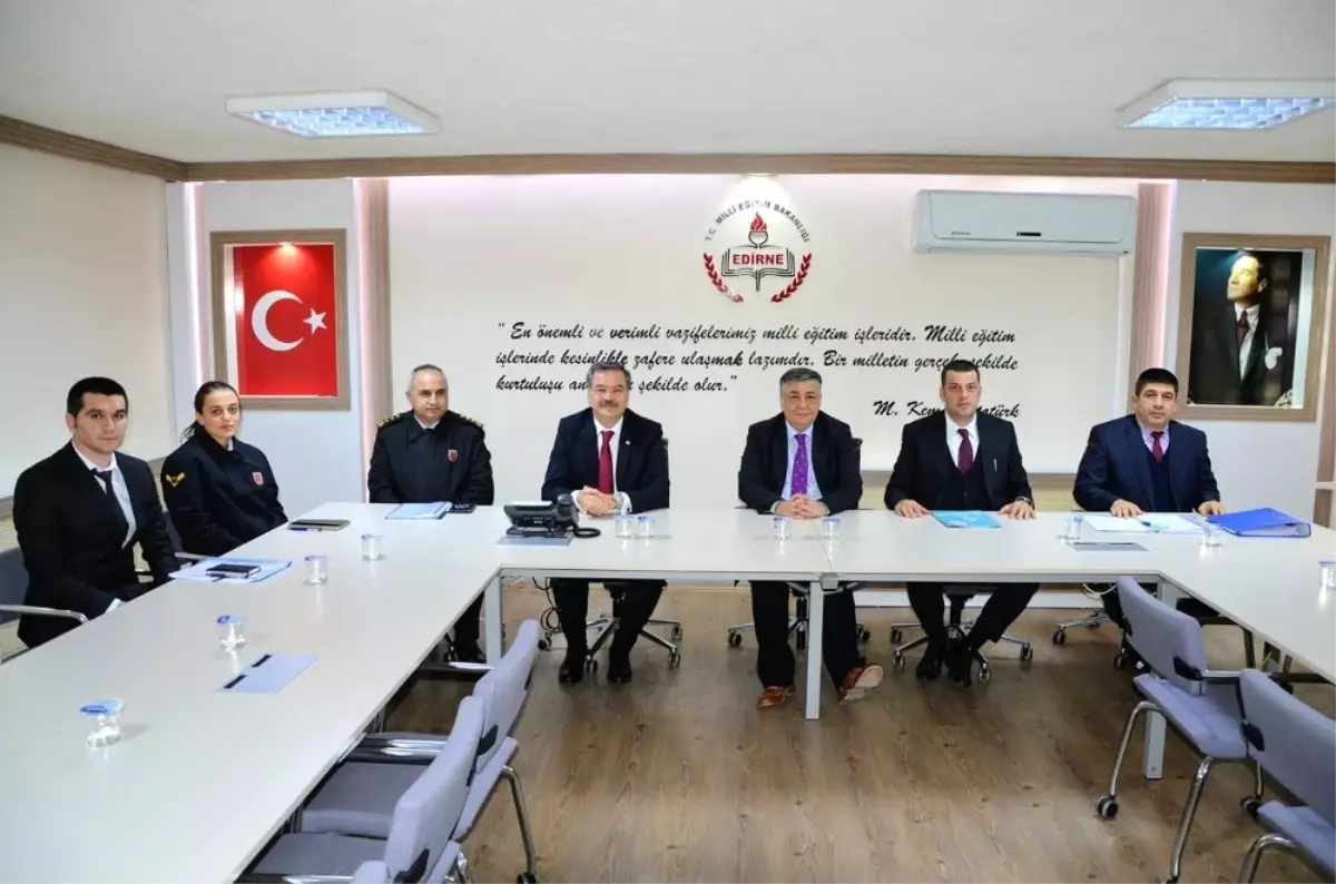 Okullarda Güvenli Eğitim Ortamının Oluşturulması\' Toplantısı