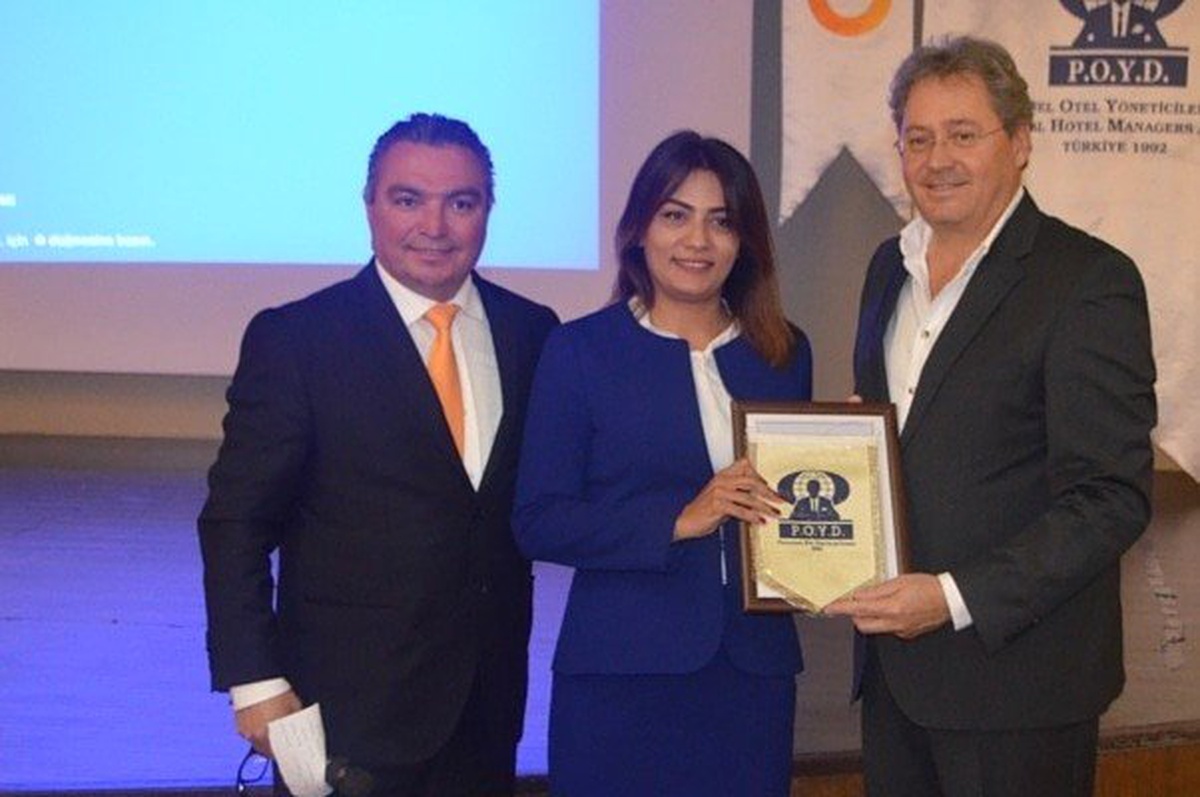 Poyd Yeni Üyelerine Belgeleri Sunuldu