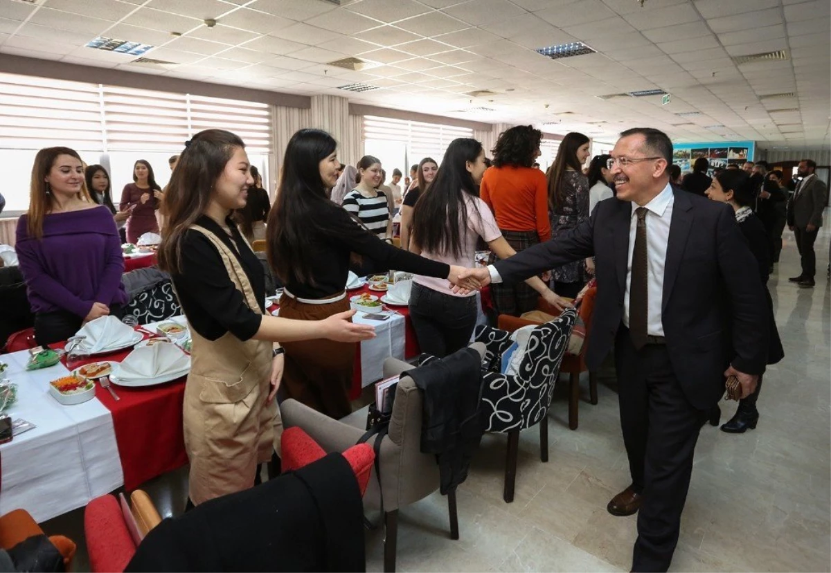 Rektör Bağ Paü\'de Öğrenim Gören Yabancı Öğrencileri Konuk Etti