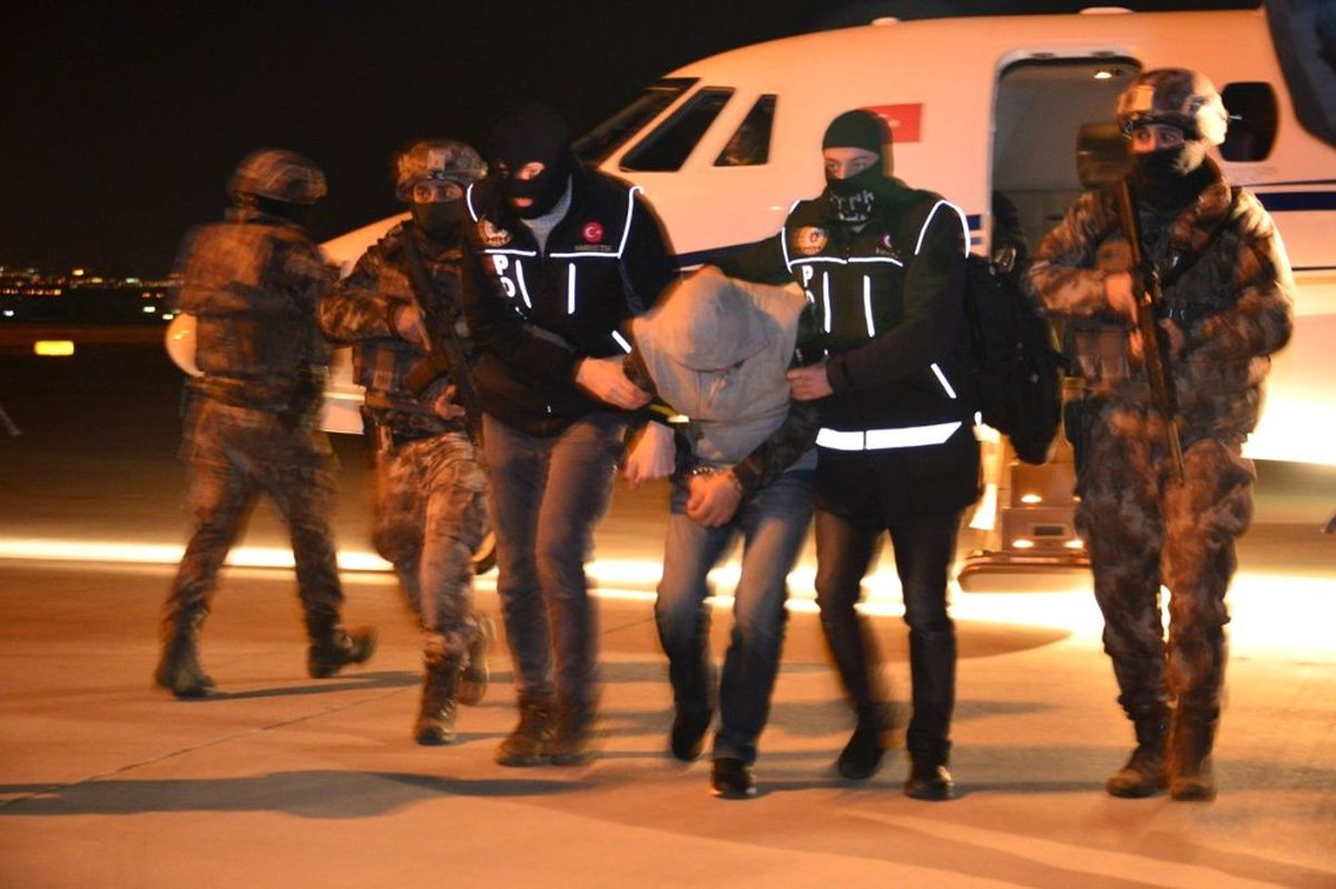 Terör Örgütüne Ağır Darbe: 1.5 Ton Uyuşturucu Ele Geçirildi