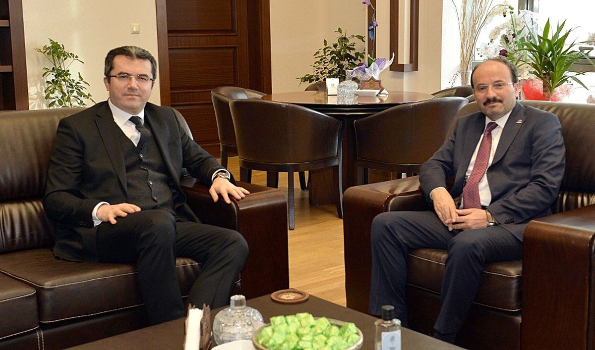 Vali Memiş: "Teknolojiyi Üreten Olumlu Yönde Kullanan Nesiller Yetiştirmeliyiz"