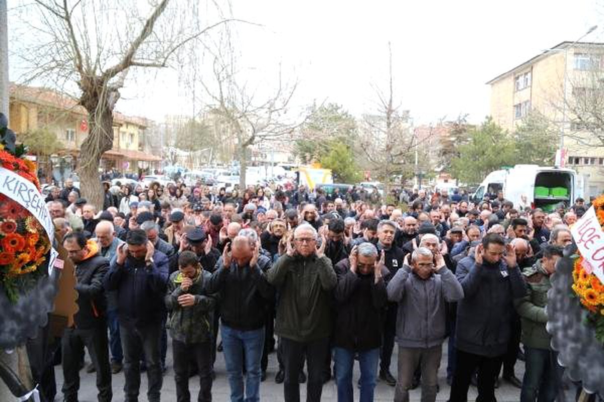 Yürüyüş Yaparken Kalp Krizi Geçirip Kızılırmak\'a Düşen Emekli Öğretmen Öldü (2)