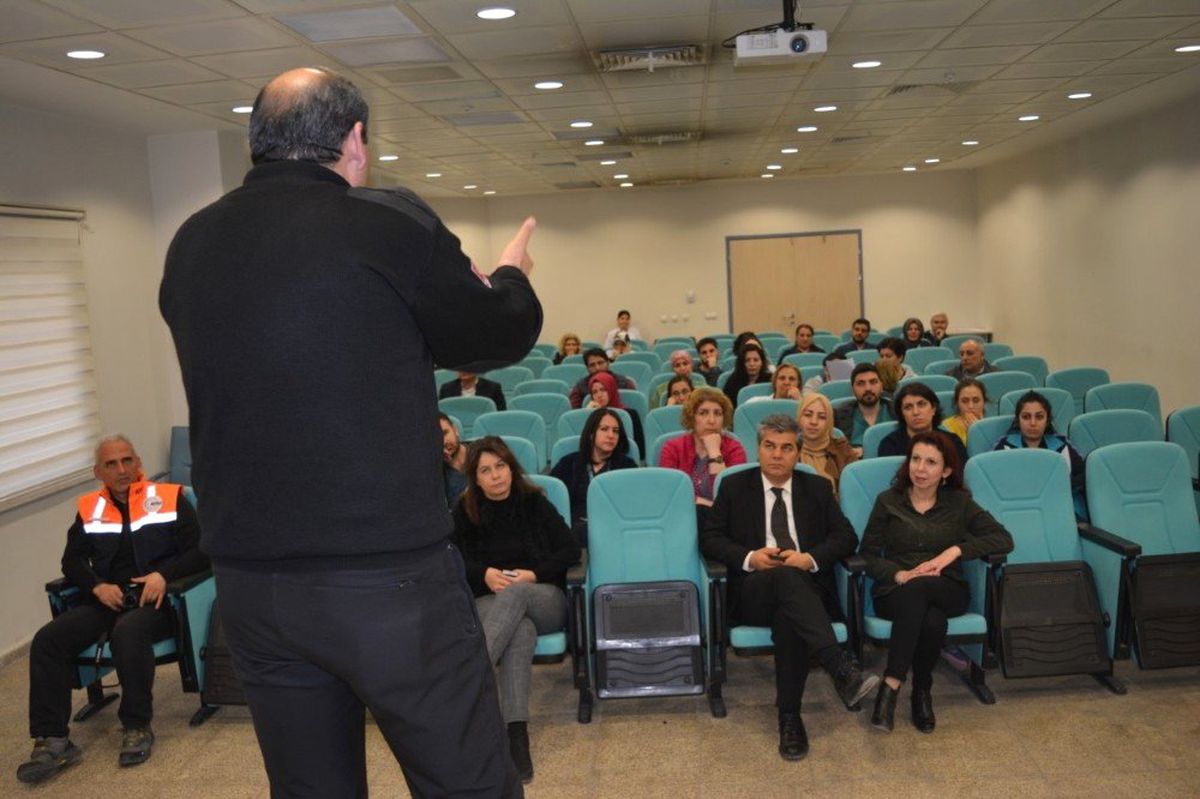 Afad Hastane Personeline Eğitim Verdi