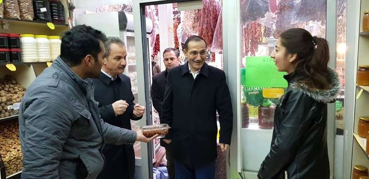 AK Parti Heyeti Şire Pazarı Esnafıyla Bir Araya Geldi