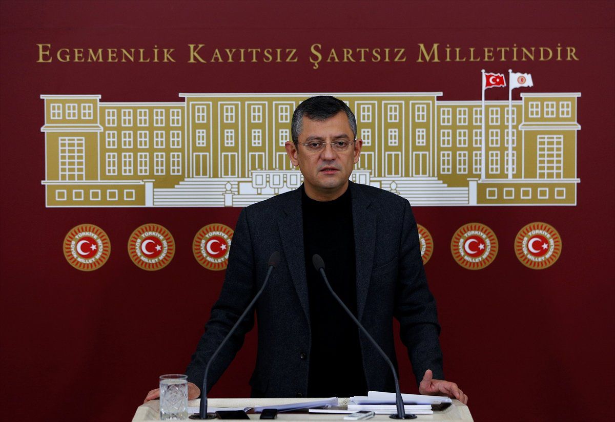 Arabayı Bu Meydandan Çekip Götürecek"