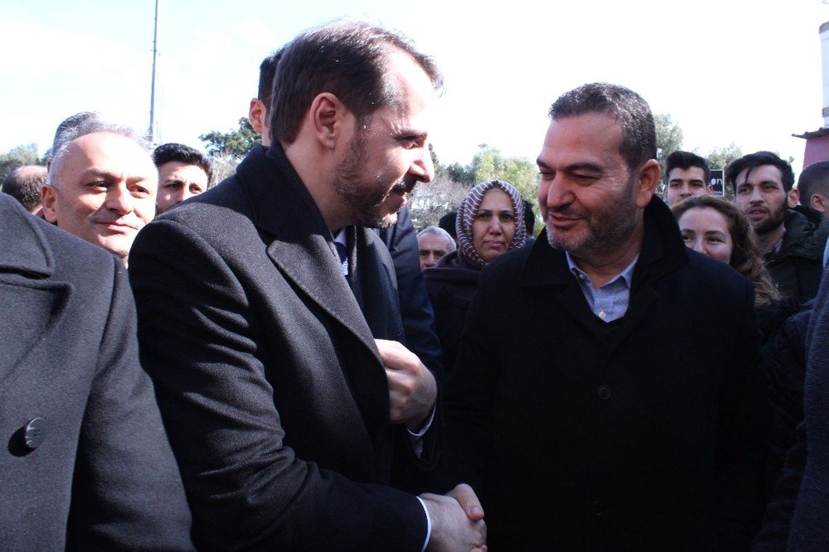 Bakan Albayrak\'a Sevgi Yolu\'nda Sevgi Seli