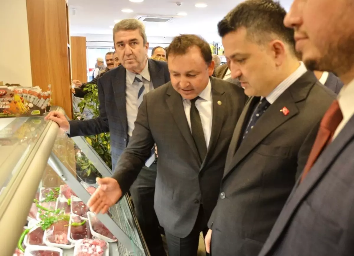 Bakan Pakdemirli Milas\'ta Bir Dizi Ziyaretler Gerçekleştirdi