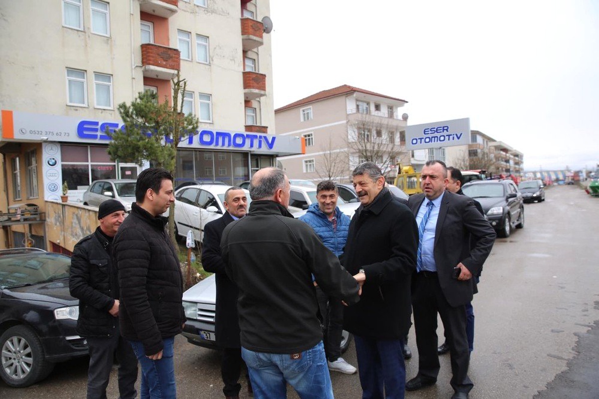 Başkan Akın ve Meclis Üyeleri Cumhuriyet Mahallesi\'nde