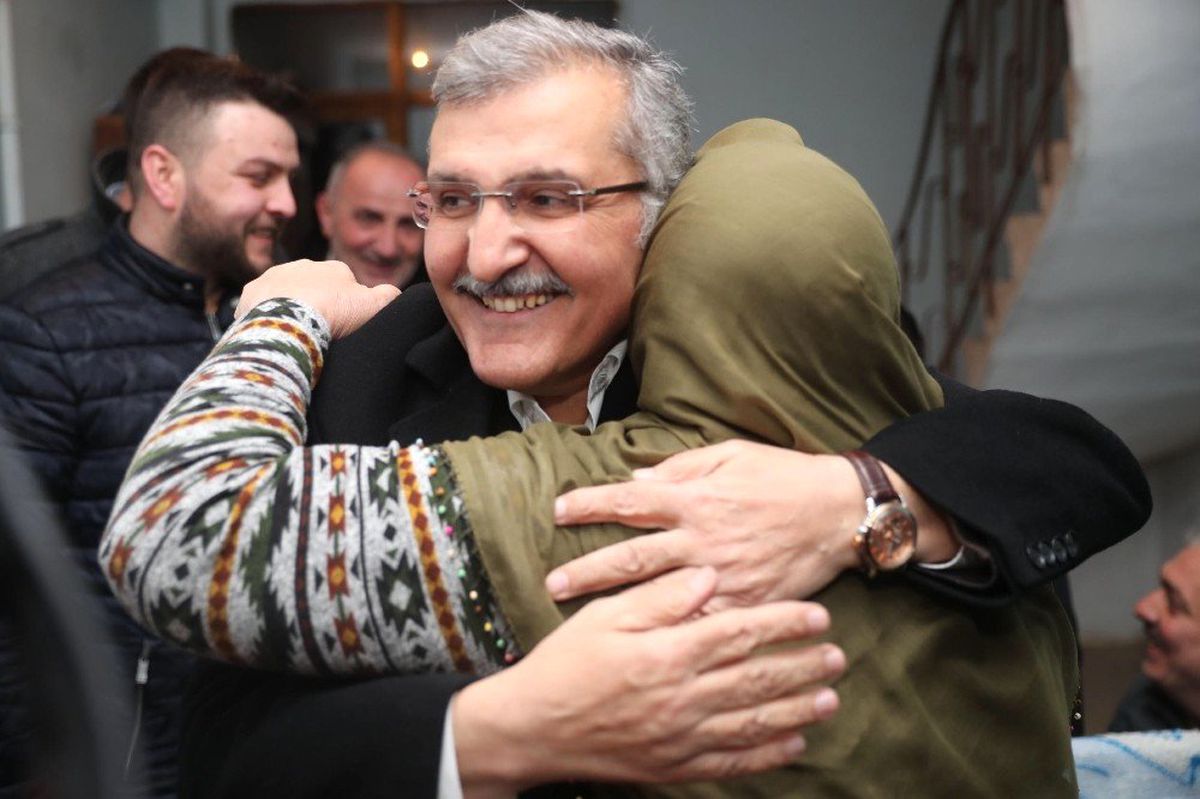 Beykoz\'da Murat Aydın\'ın Evine Gittiği Emine Teyze Gözyaşlarına Boğuldu