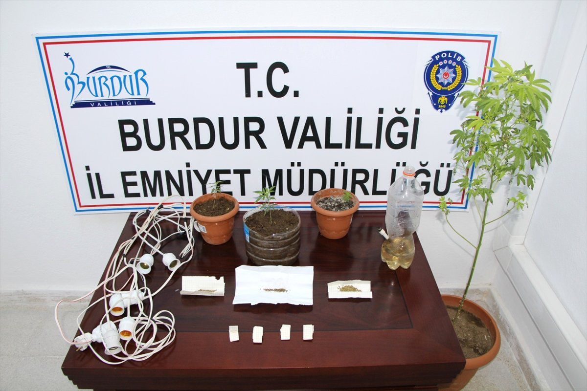 Burdur\'da Uyuşturucu Operasyonu