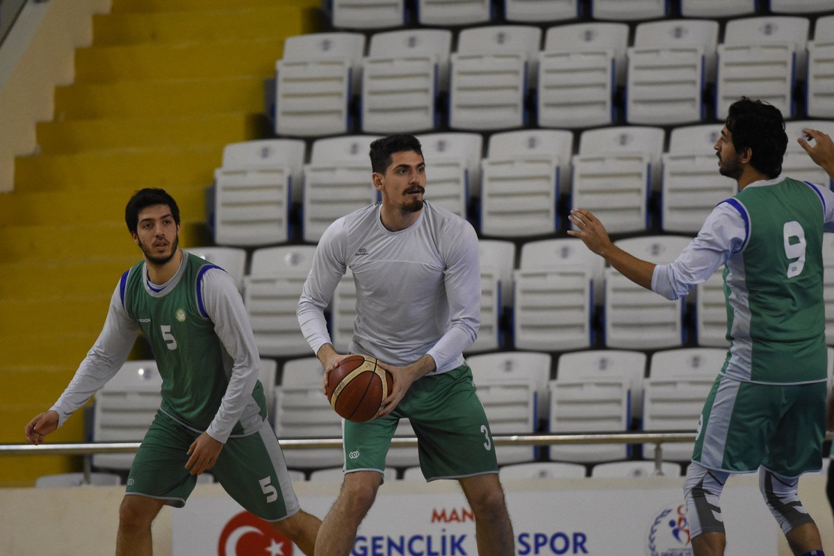 Büyükşehir\'in Dev Adamlarında Nefesler Tutuldu