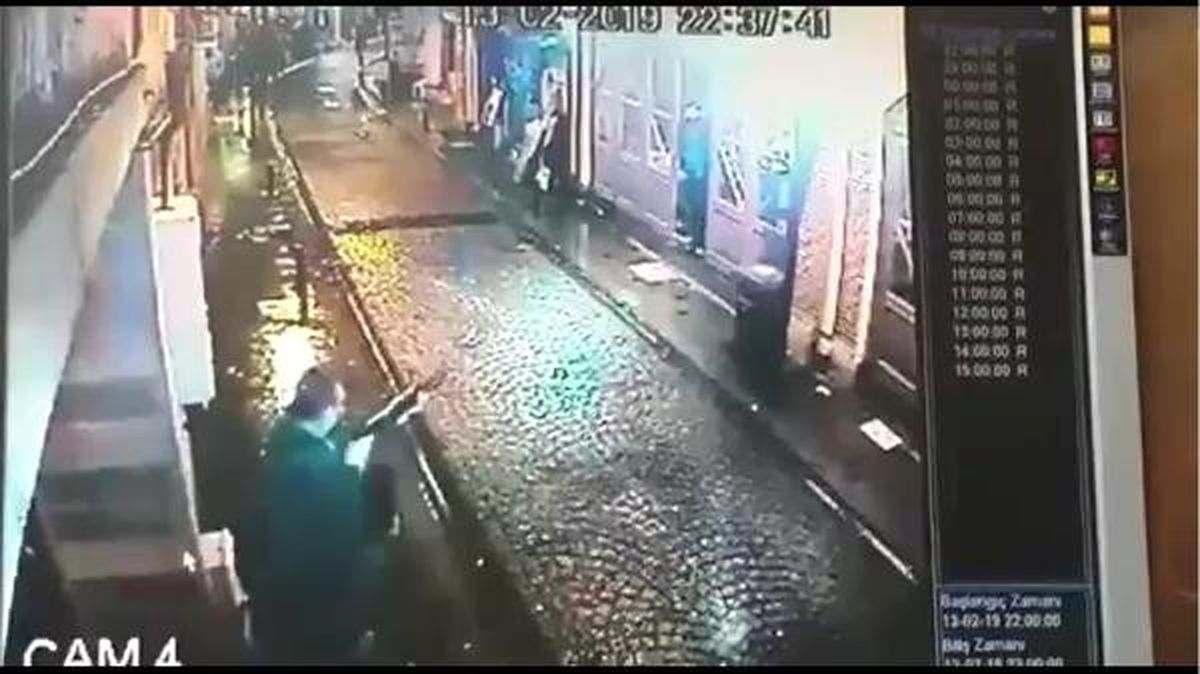 Çanakkale\'de Bir İş Yerine Pompalı Tüfekle Saldırı Güvenlik Kamerasına Yansıdı