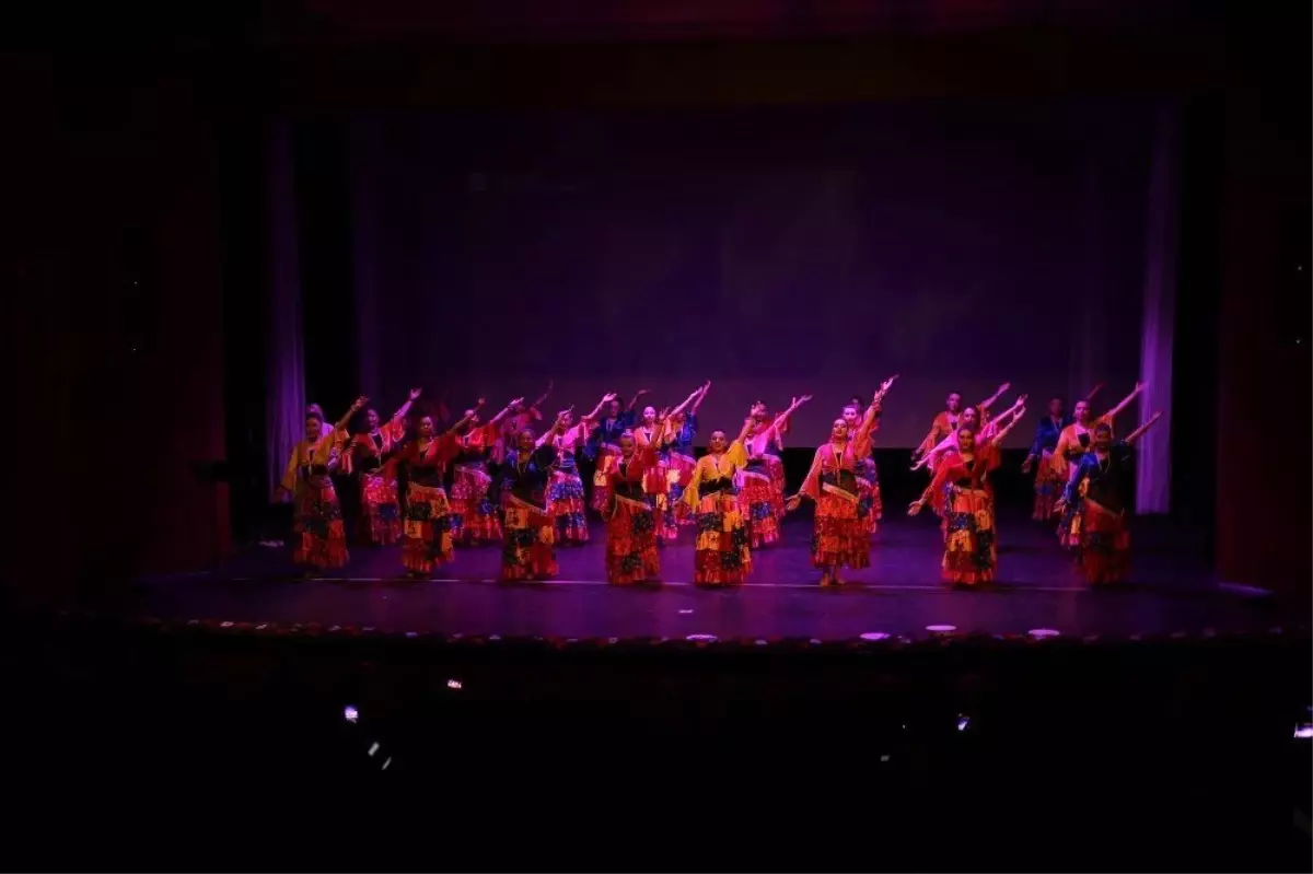 Dans Şöleni Büyüledi