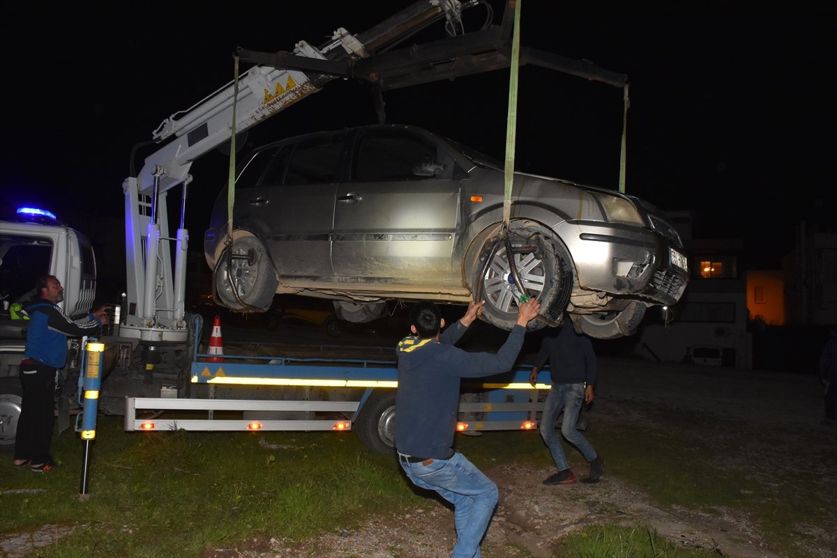 Dere Yatağına Düşen Otomobilin Sürücüsü Yaralandı