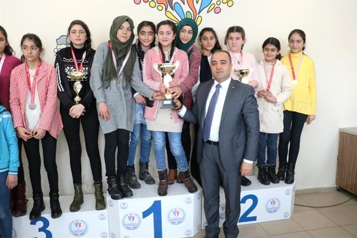 Eleşkirtli Kızlar İl İkincisi Oldu
