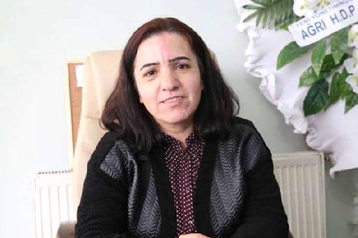 Hdp Ağrı Belediye Eş Başkan Adayı Karaaslan, \'Terör Örgütüne Üye Olma\' Suçundan Tutuklandı
