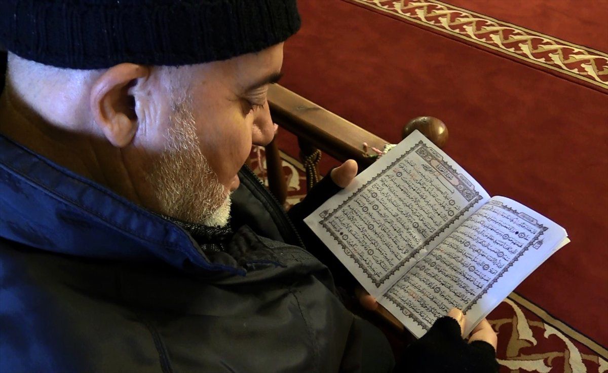 Her Ayın 15\'inde 251 Hatim Programı"