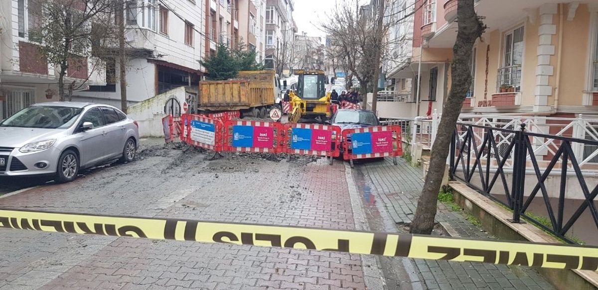 İstanbul\'da Altyapı Çalışmaları Sırasında Göçük