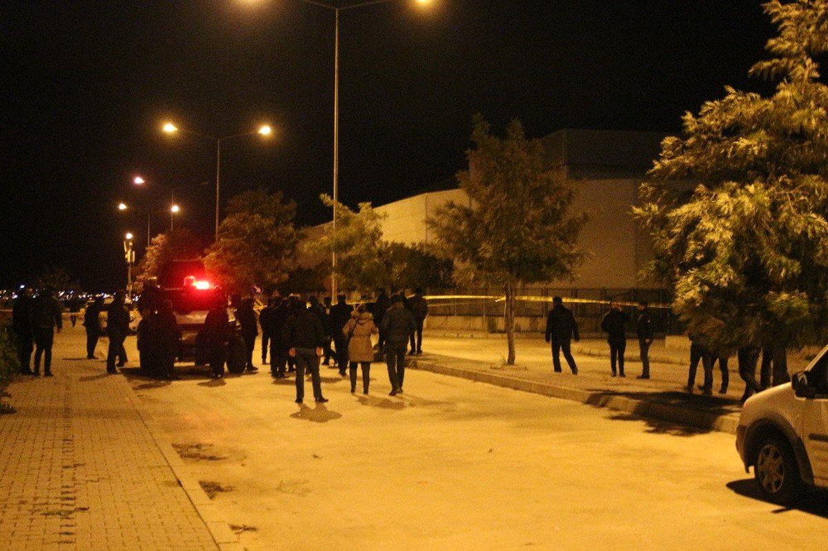 İzmir Atatürk Organize Sanayi Bölgesinde Patlama
