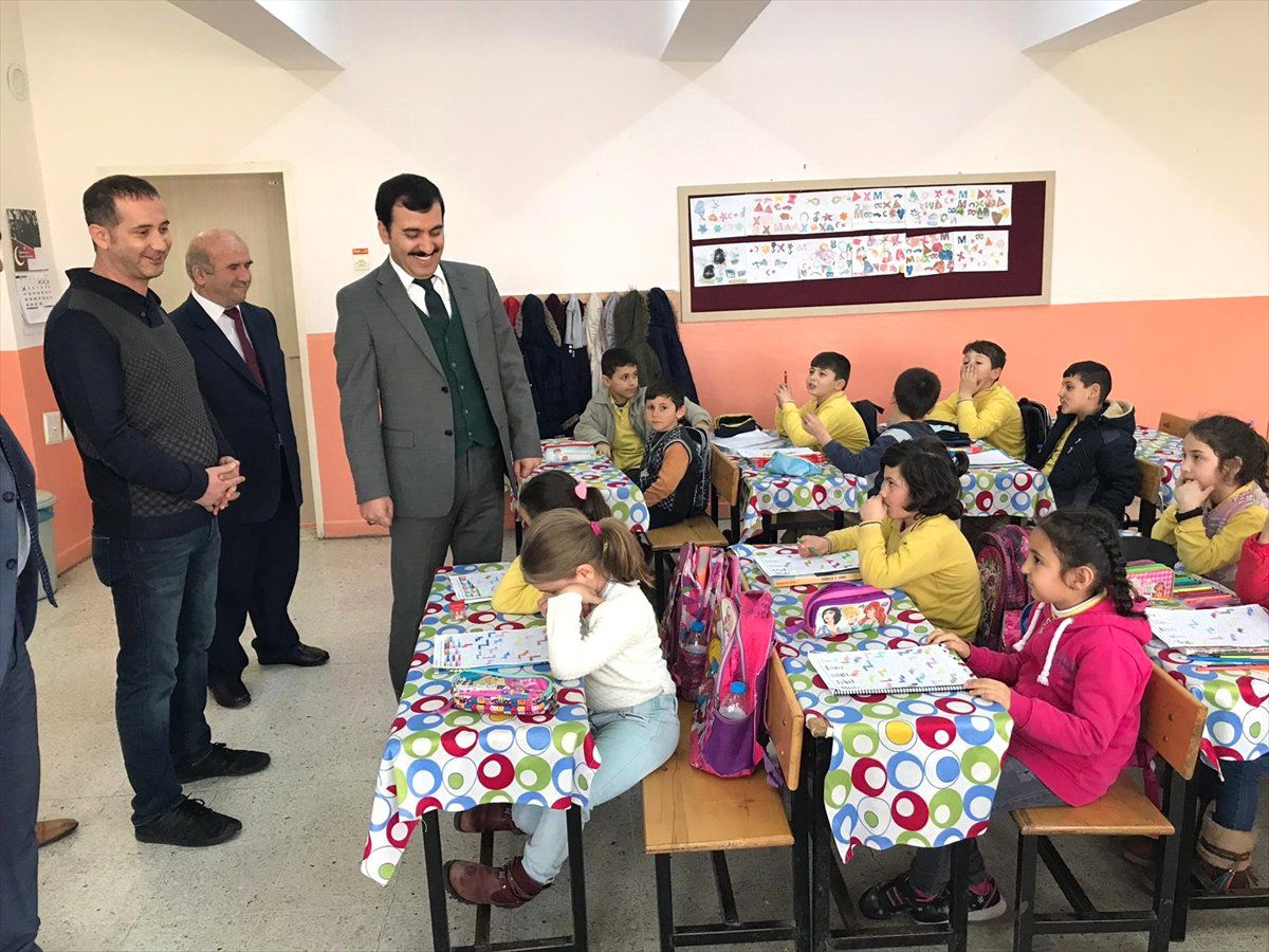 Kaymakam Koşal\'dan Okul Ziyareti
