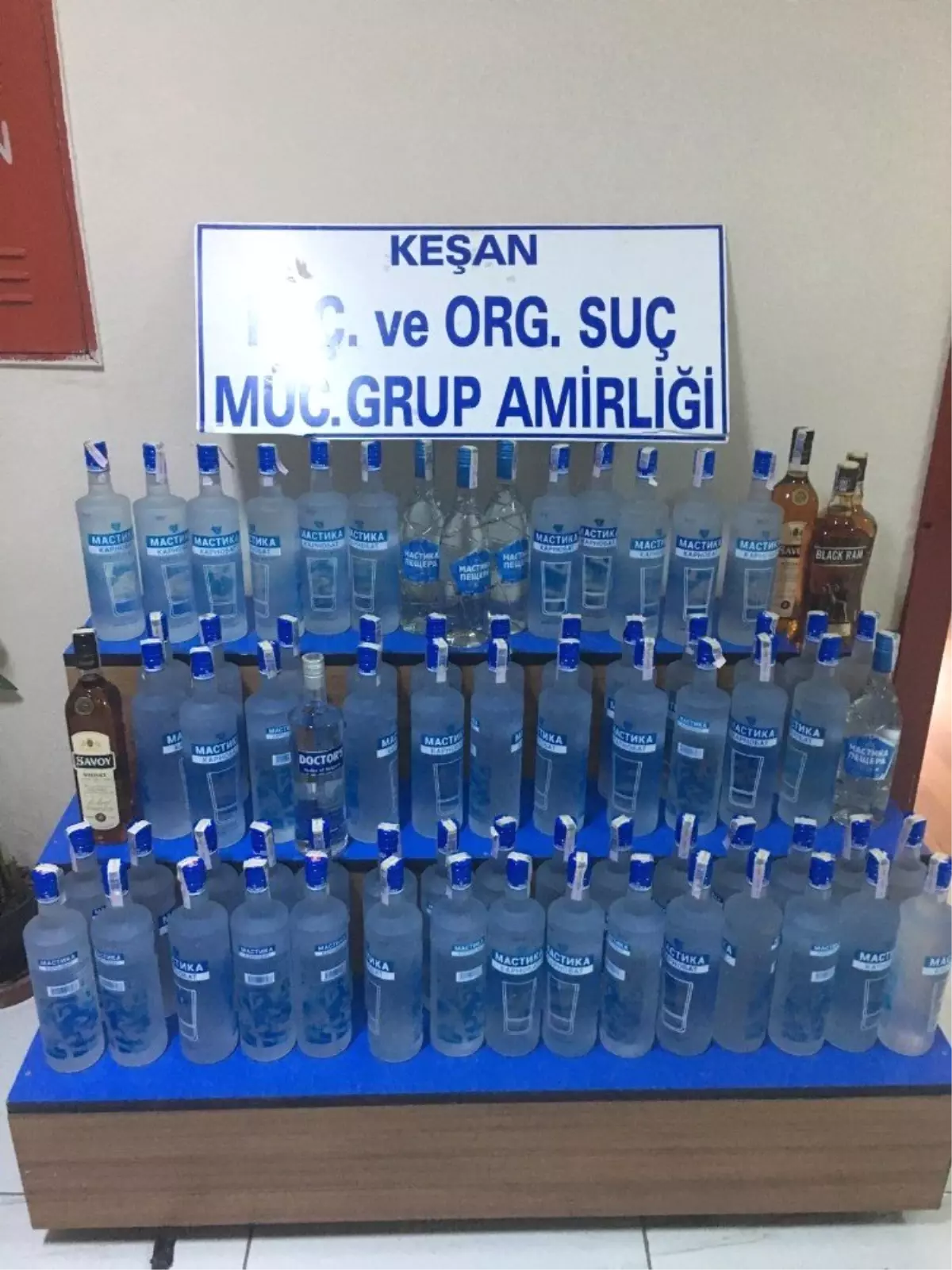 Keşan\'da 73 Şişe Kaçak İçki Yakalandı