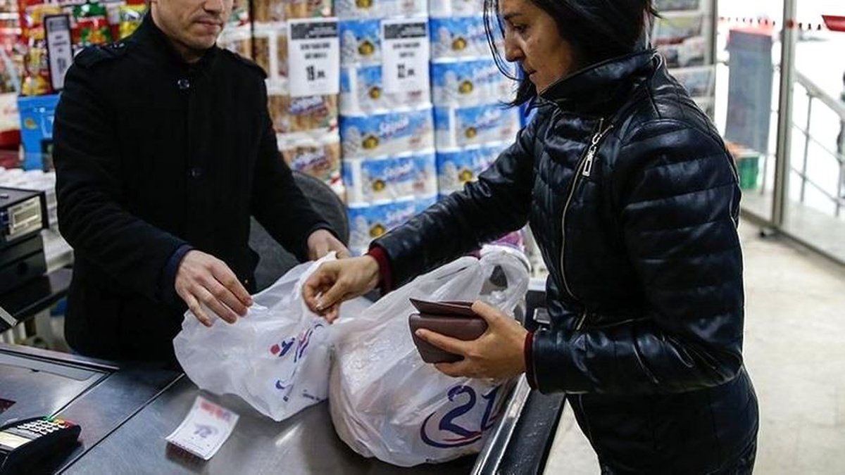 Marketlerin Poşetlerden Aldığı Kâr Payı Kaldırılacak Mı?