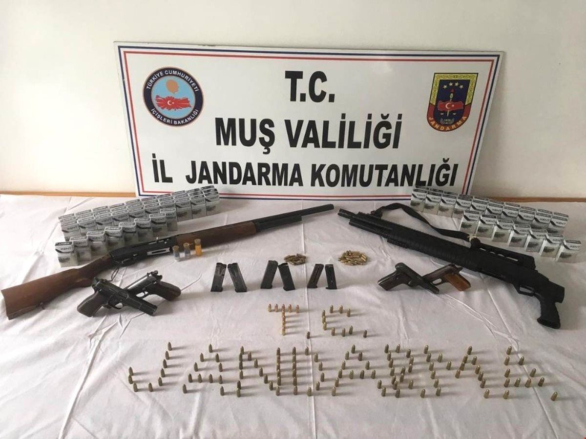 Muş\'ta Terör Operasyonu: 13 Gözaltı