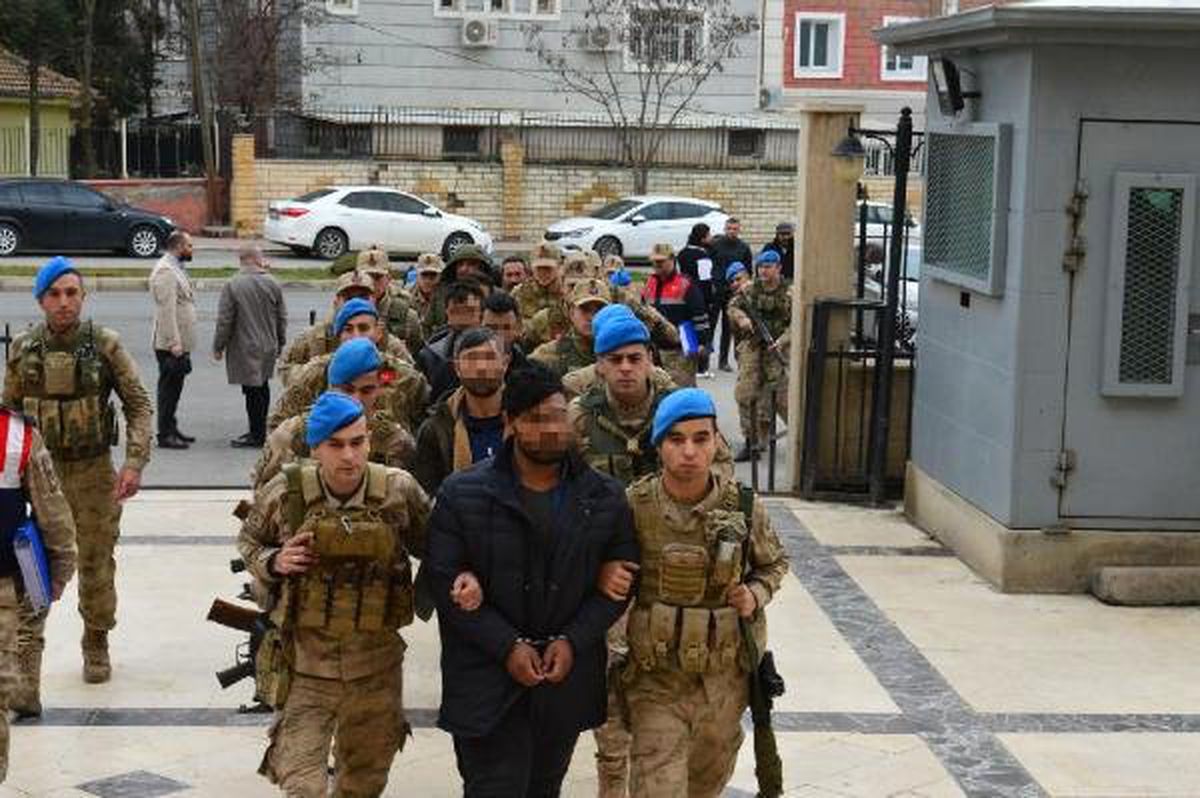 Şanlıurfa\'da Hdp İlçe Eş Başkanına Terör Gözaltısı