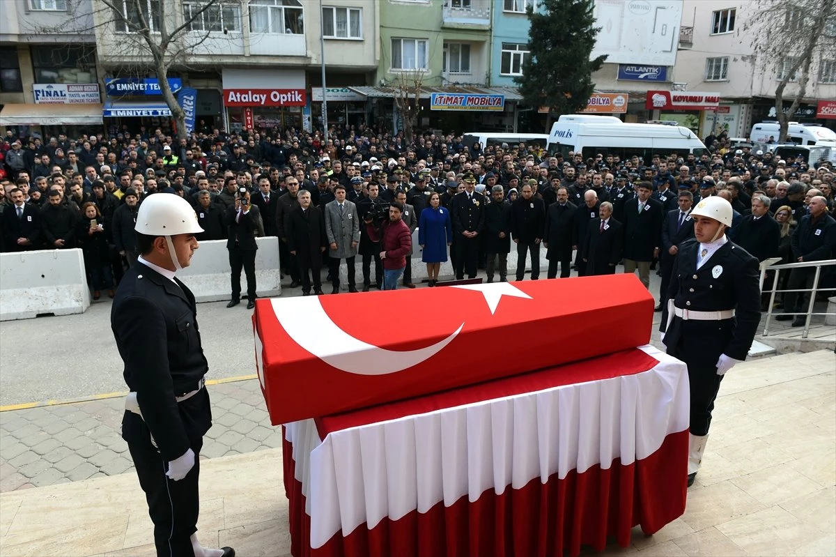 Şehit Polis Memuru İçin Tören Düzenlendi