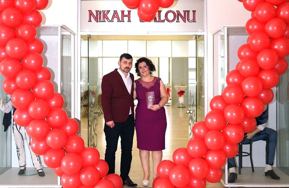 Sevgililer Günü\'nde 12 Çift Evlendi