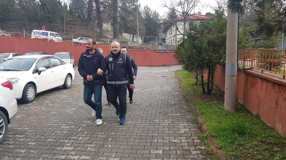 Sıvan Sorularını Temin Eden 5 Fetö\'cü Yakalandı