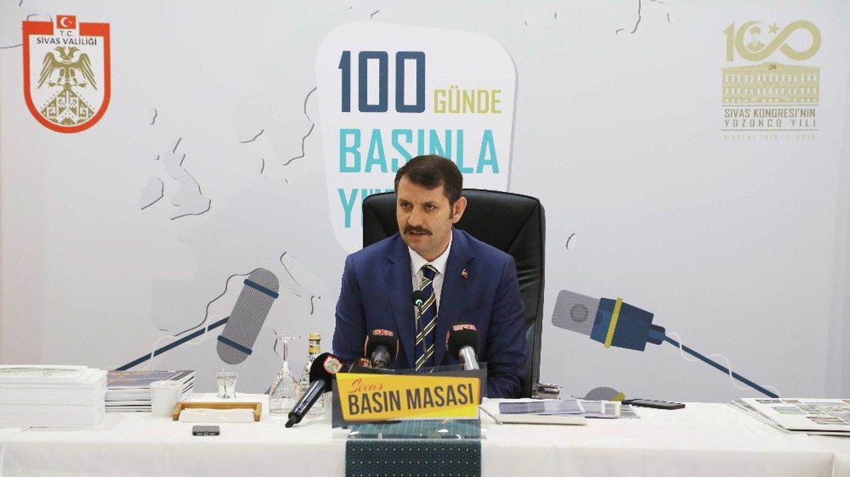 Vali Ayhan 100 Gününü Değerlendirdi