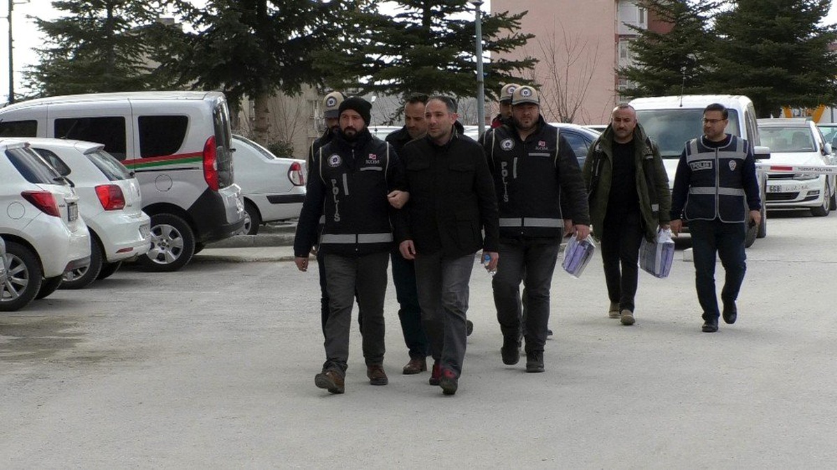 Yozgat\'ta Fetö Operasyonunda 5 Tutuklama
