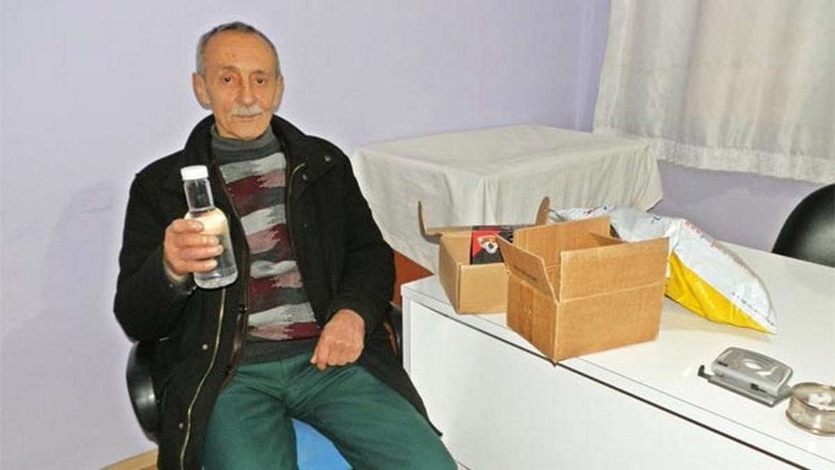 Zonguldak\'ta Bir Adama Akıllı Telefon Yerine Bir Şişe Su Gönderildi