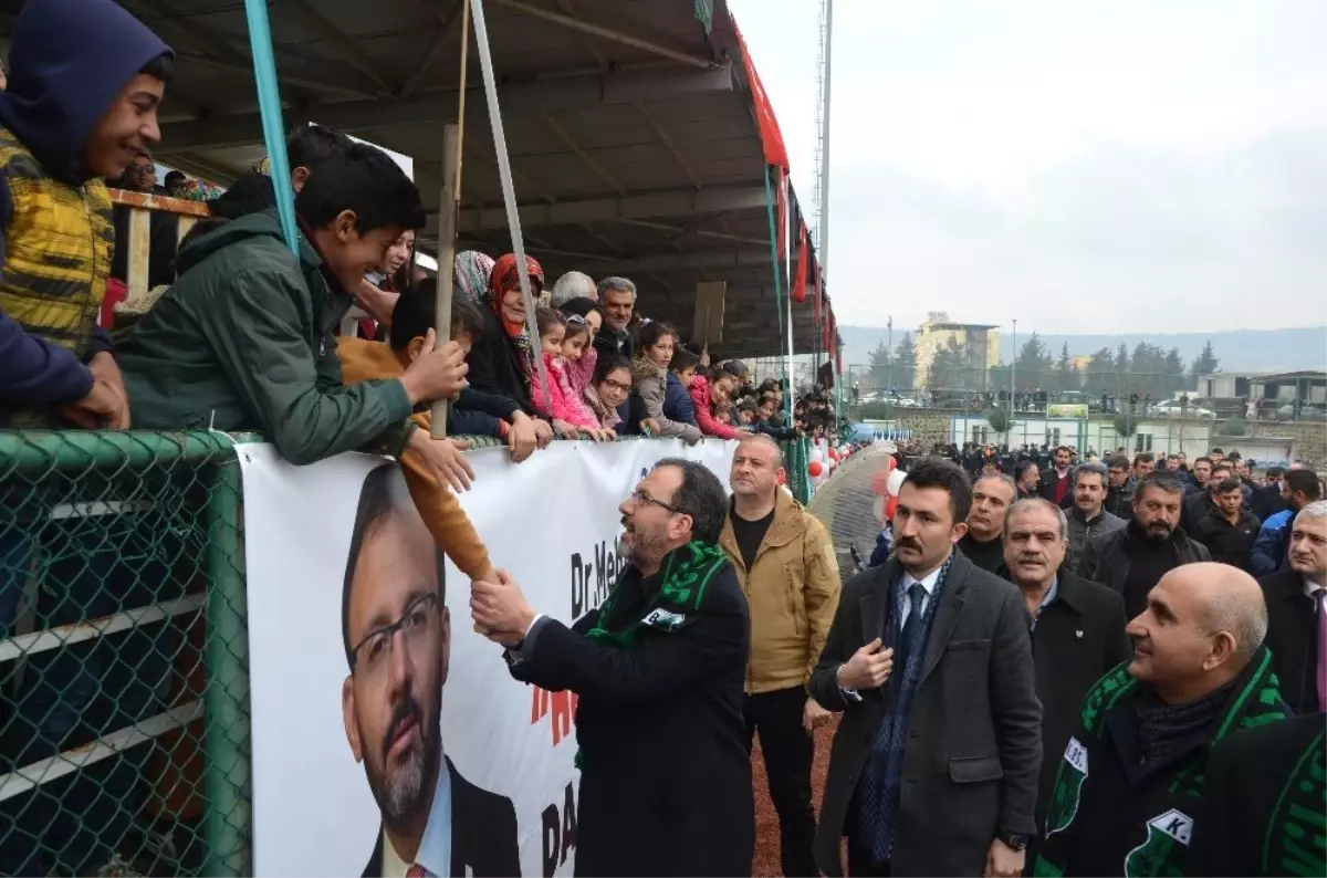 Bakan Kasapoğlu, Bisiklet Dağıtım Programında Zor Anlar Yaşadı