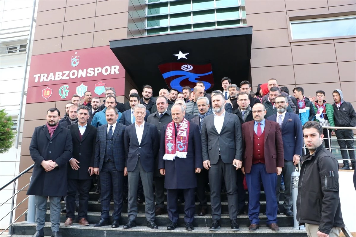 Bakan Turhan\'dan Trabzonspor\'a Ziyaret