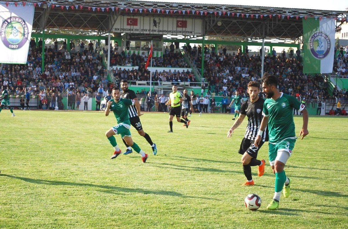 Bal\'da Manisa Derbisi Heyecanı