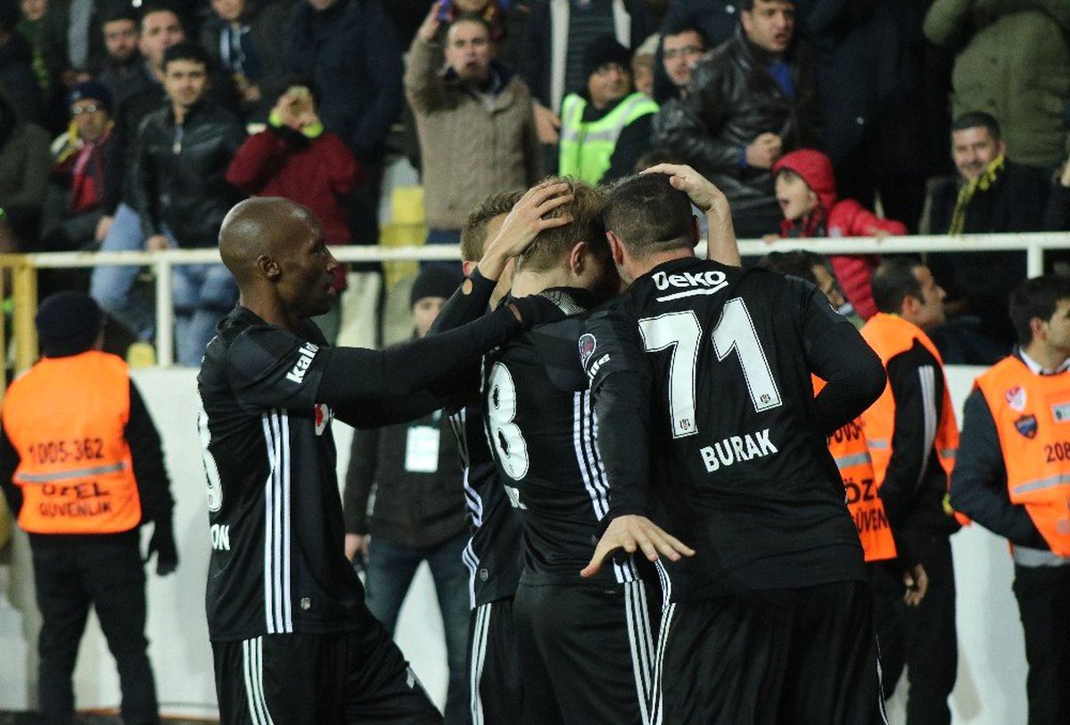 Beşiktaş\'ta Yüzler Gülüyor