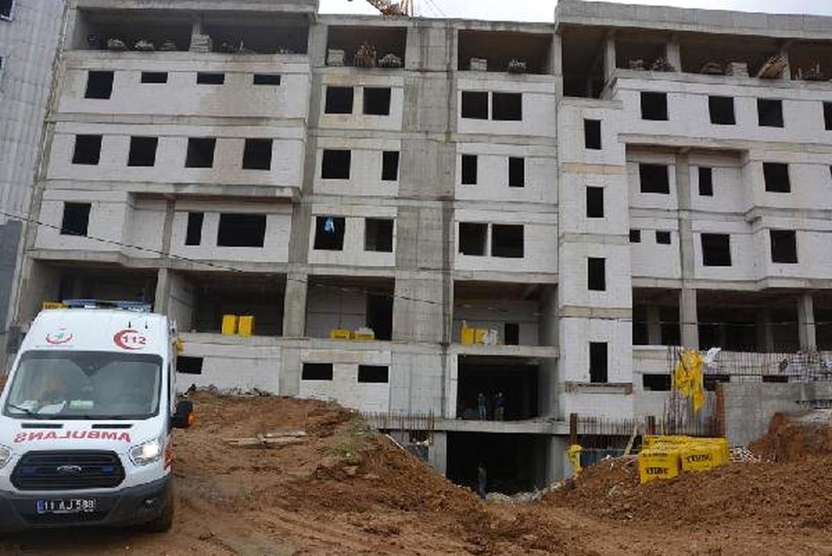 Bilecik\'te İnşaattan Düşen Afgan İşçi Öldü