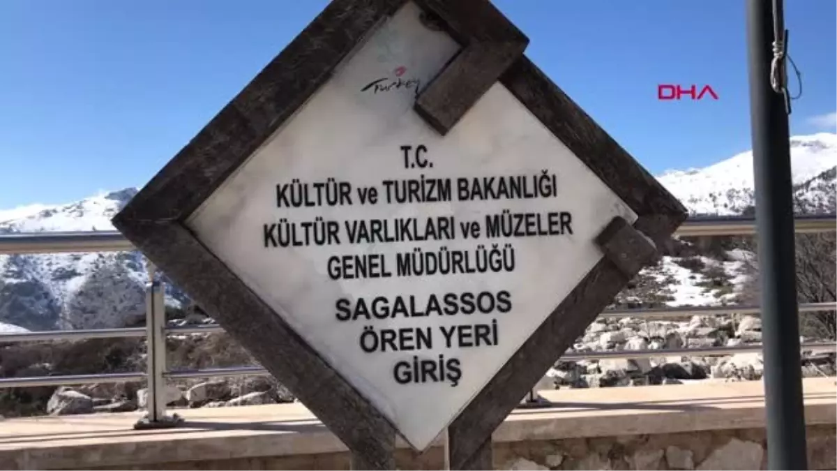 Burdur Kar Altında Tarih Gezisi