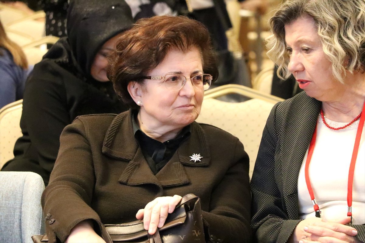Doğumları Hastaneye Taşımak Anne ve Bebek Sağlığını Düzeltti"