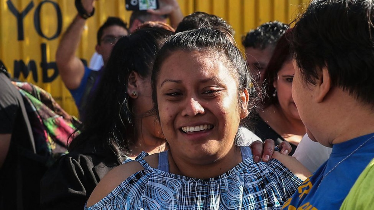 El Salvador\'da Tuvalette Ölü Doğum Yaptığı İçin 30 Yıl Hapse Çarptırılan Tecavüz Mağduru Kadın...