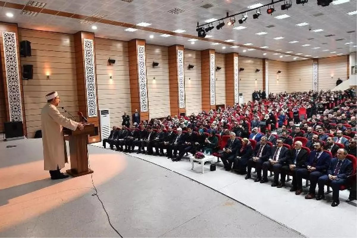 Erbaş: Sigaranın Haram Olduğunu Milletimize Anlatmalıyız