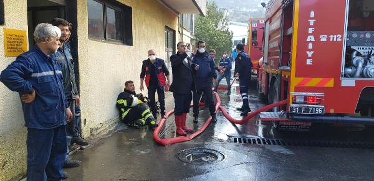 Filtre Fabrikasında Yangın; 12 İşçi Dumandan Etkilendi
