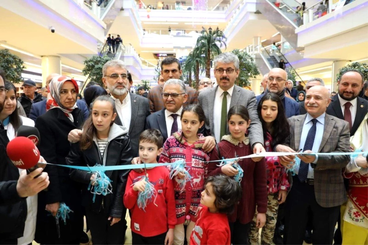 Fotoğrafçılık ve Rölyef Sergi Açılışına Yoğun İlgi