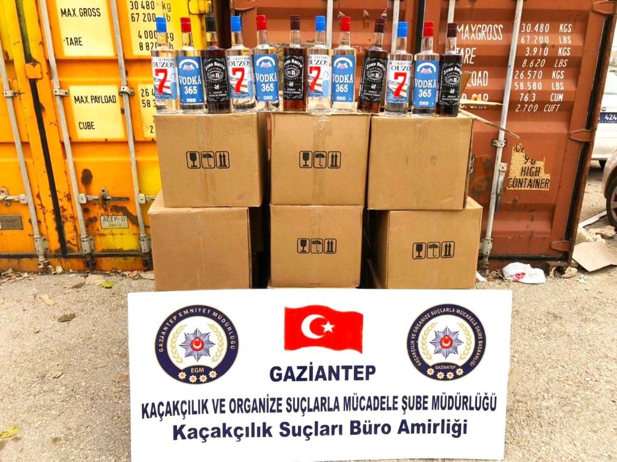 Gaziantep\'te Kaçak İçki Operasyonu