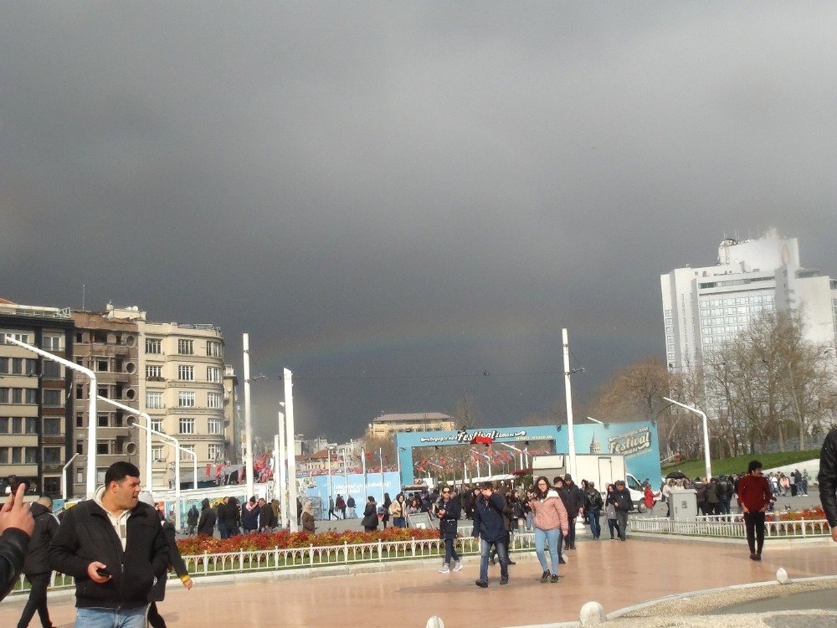 Gökkuşağının Eşsiz Manzarası Görenleri Hayran Bıraktı