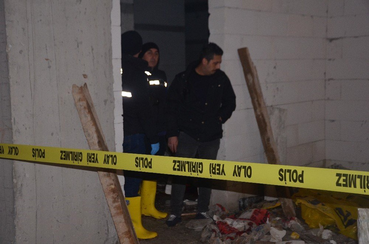 Hastane İnşaatından Düşen Afgan Uyruklu İşçi Yaşamını Yitirdi