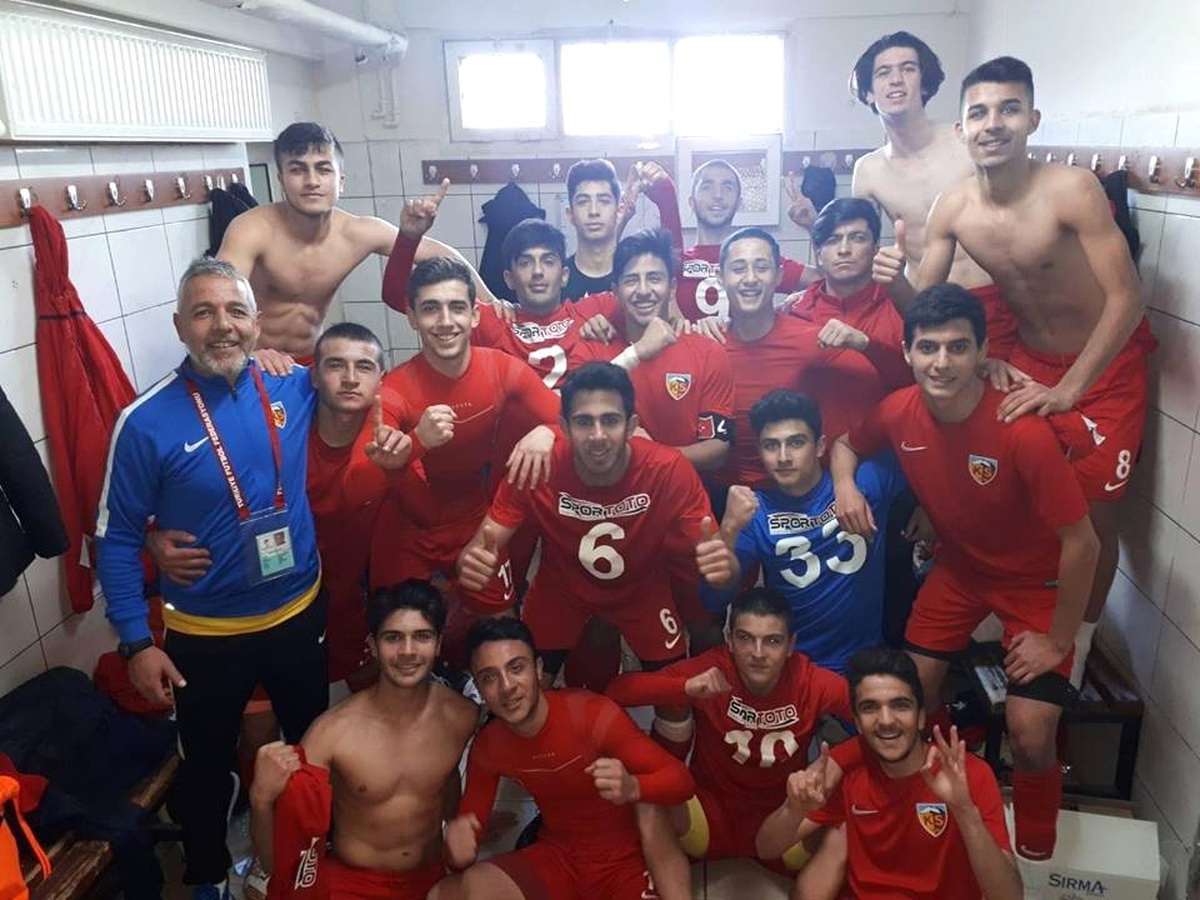 Kayserispor\'un Gençleri Göztepe\'yi Mağlup Etti
